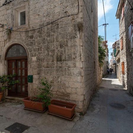 Apartman Skuribanda Trogir Eksteriør billede