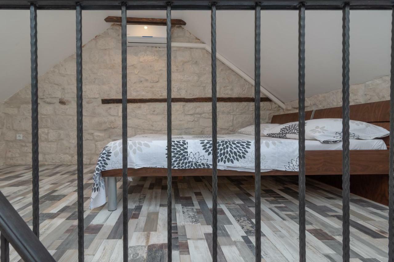 Apartman Skuribanda Trogir Eksteriør billede
