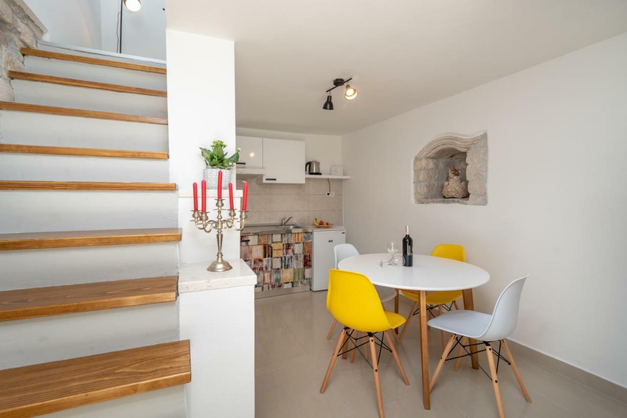 Apartman Skuribanda Trogir Eksteriør billede