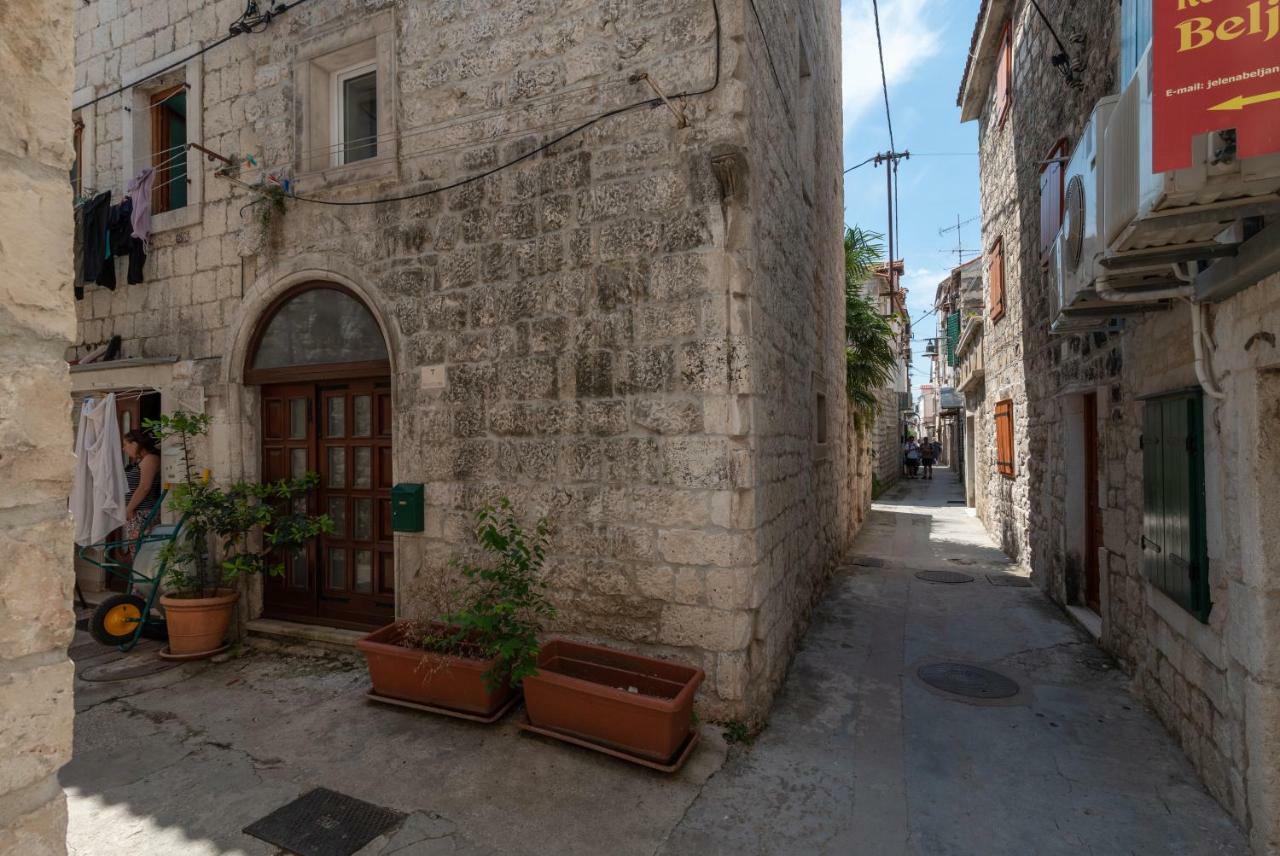 Apartman Skuribanda Trogir Eksteriør billede